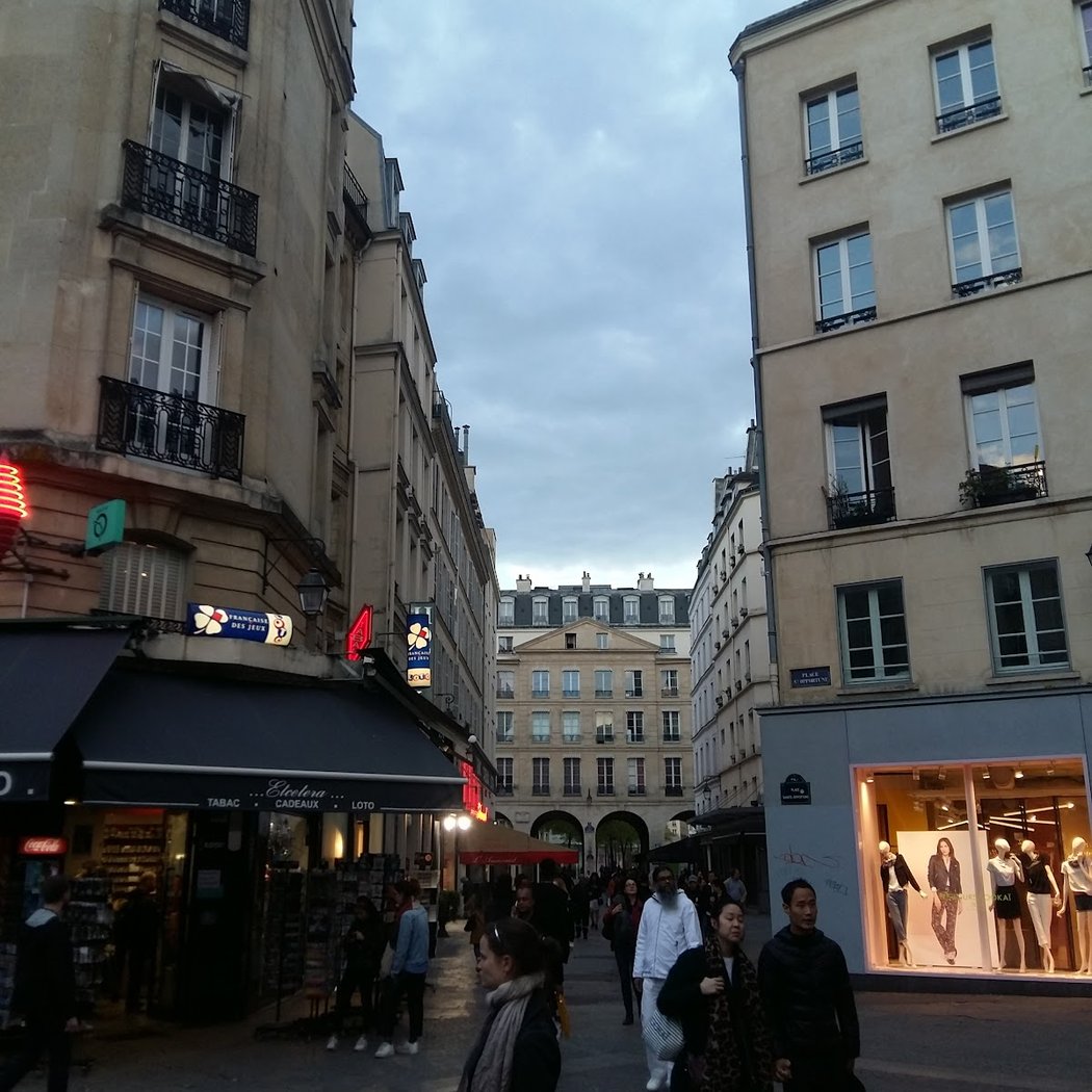 Rue Saint Denis 2