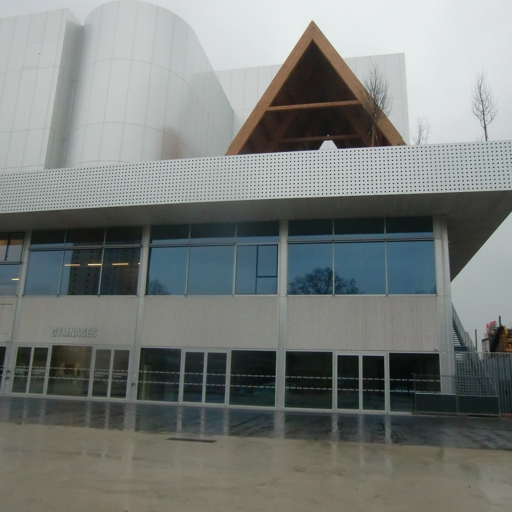 Centre Sportif de la Porte de la Chapelle 3