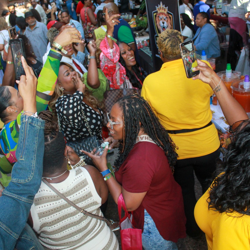 Clink & Sip Festival