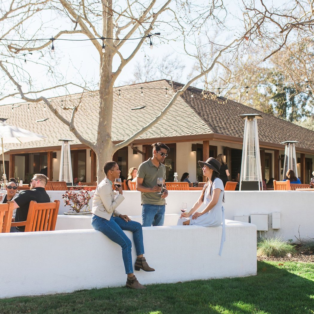 Wente Family Vineyards Tasting Lounge 1