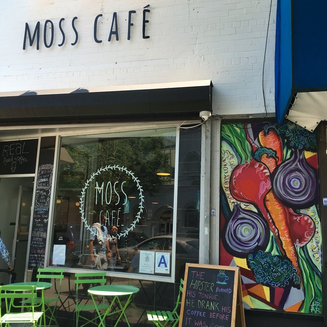 Moss Café 2