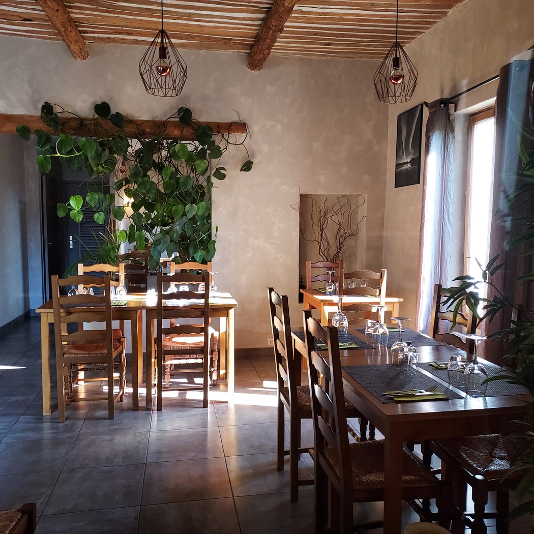 Le Jardin Des Lilas 2
