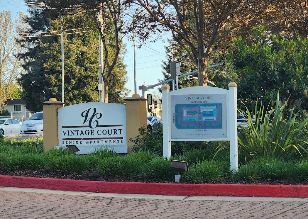 Vintage Court Senior Apartments | Affordable Apartments 62+ 1