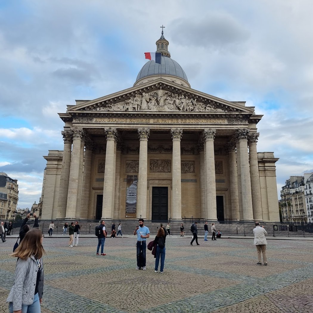 Enjoy the Views from the Pantheon Hill 2