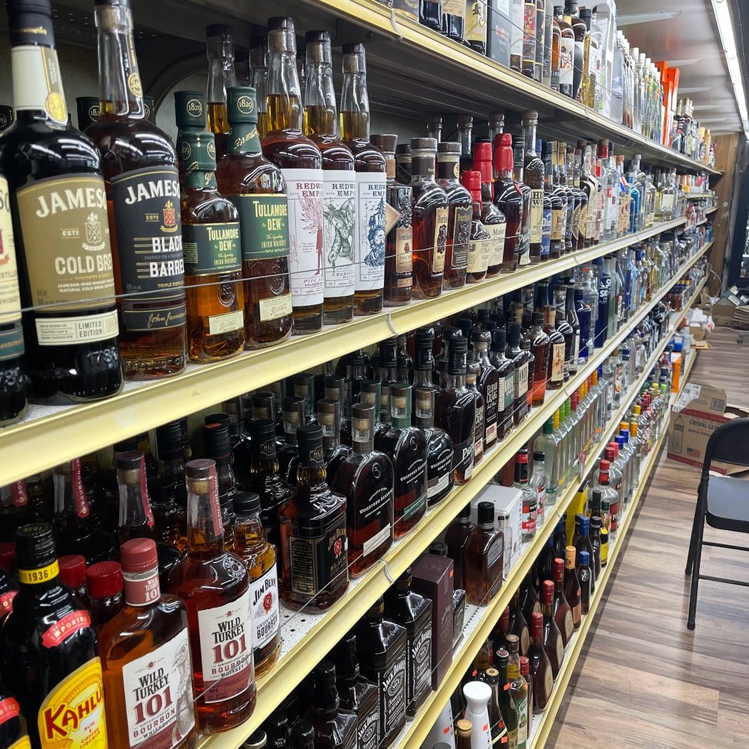 Lucky Liquors 1