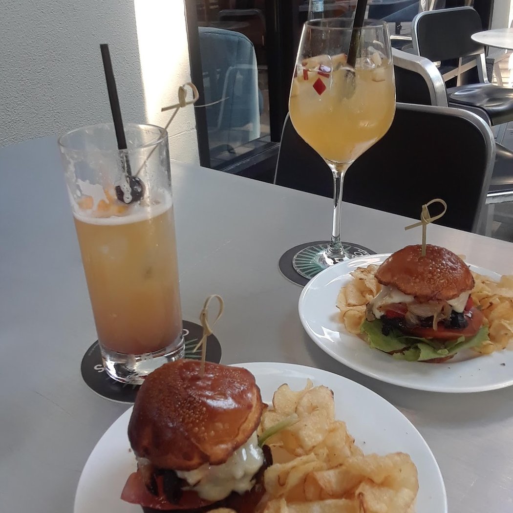 Beacon Bar 1