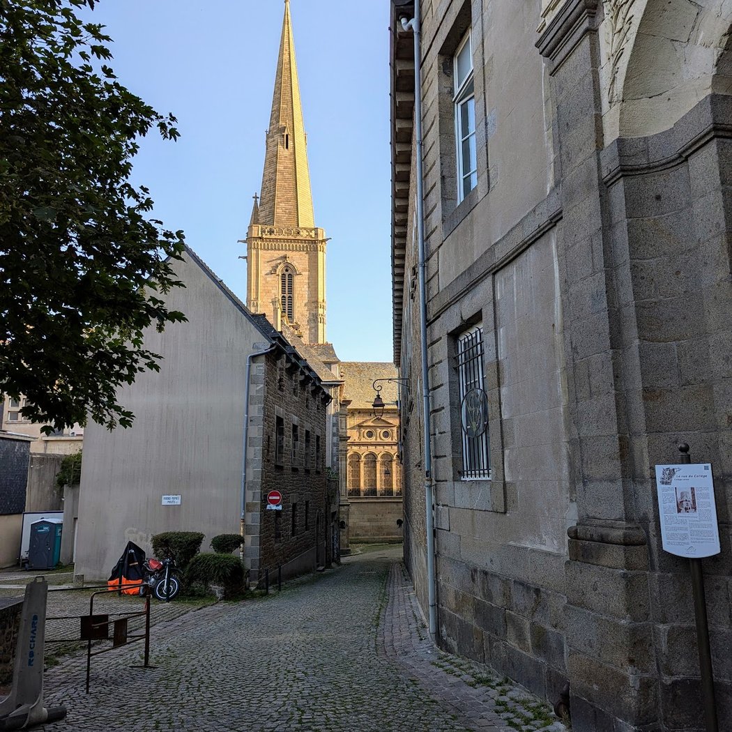 Rue du Pelicot - historic road 2