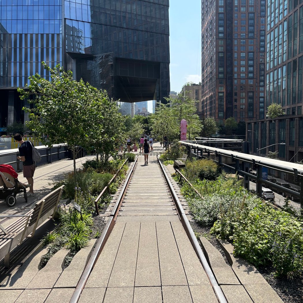 High Line Boardwalk 1