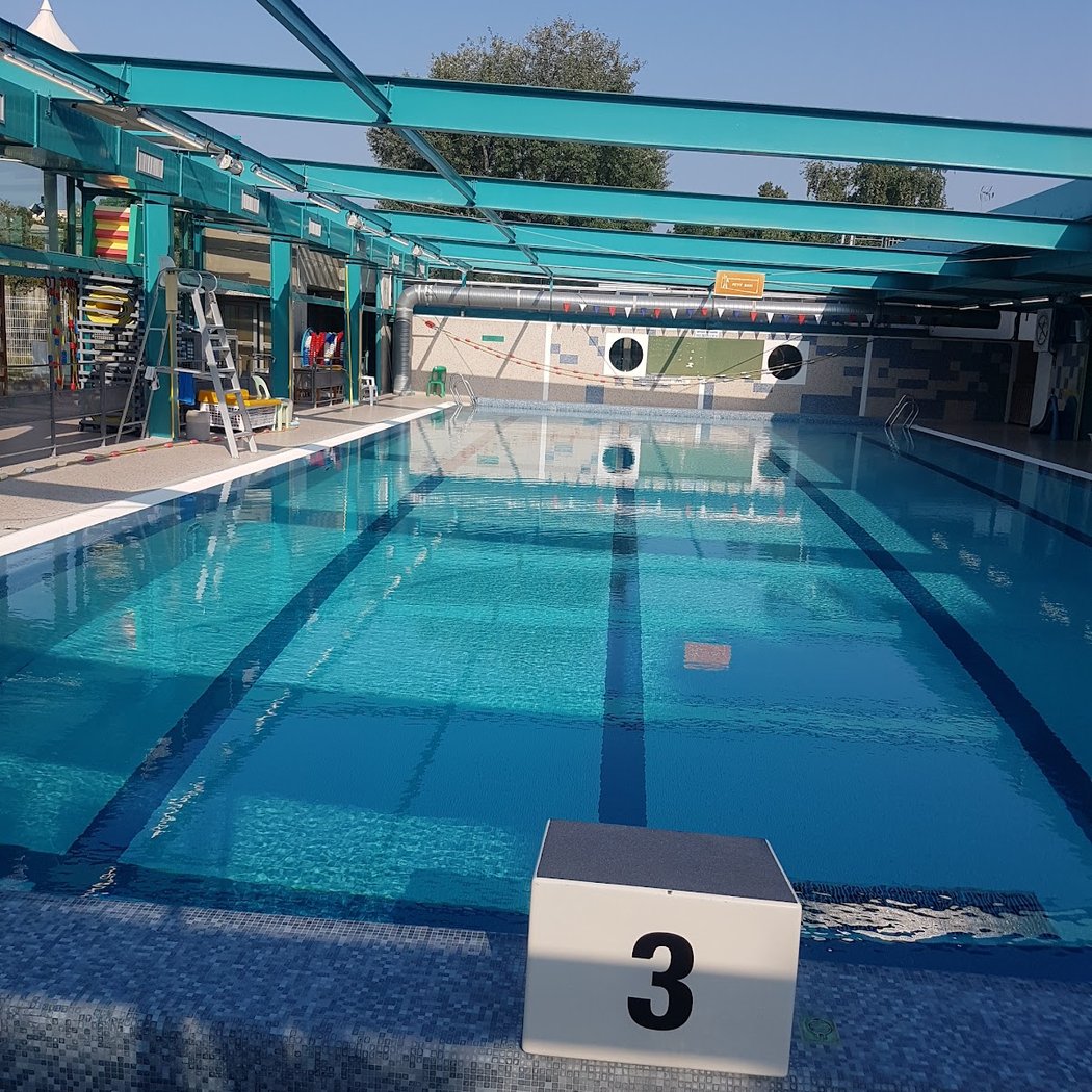 Piscine du Complexe Léon Truyns 3