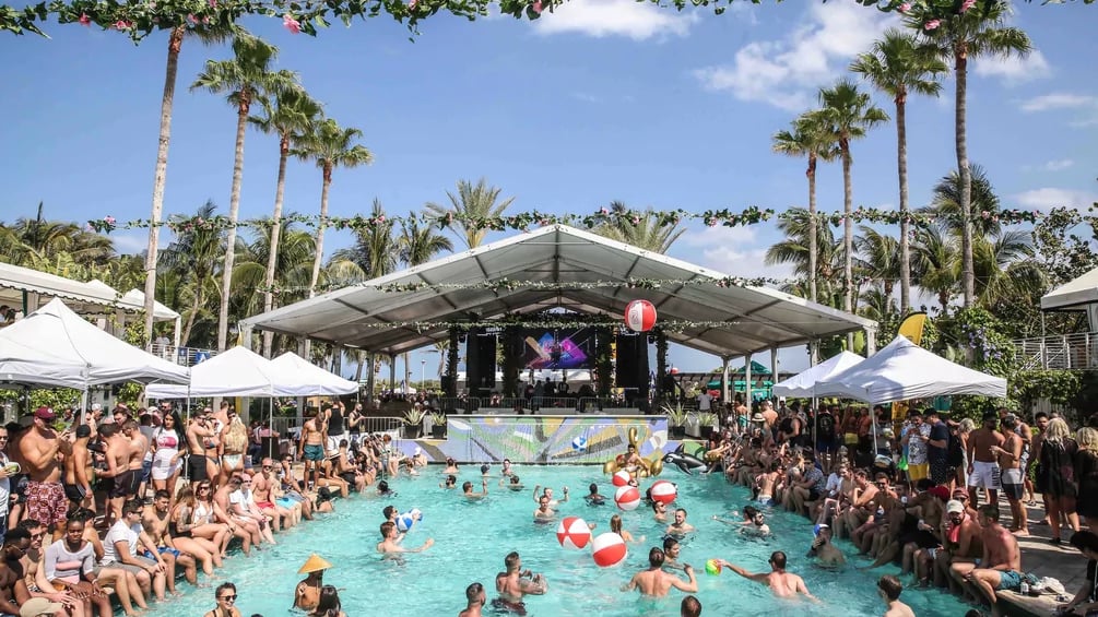 Splash: The Daytime Pool Party Finale 2