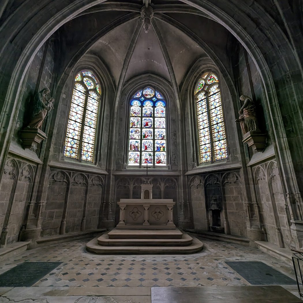 Église Saint-Jean-Baptiste de Nemours 1