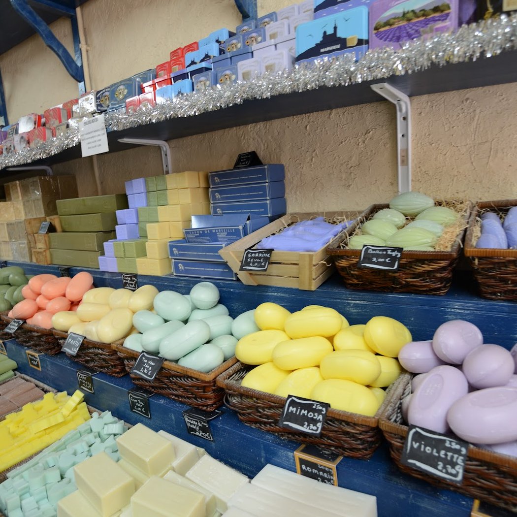 Free tour of the Savonnerie de la Licorne soap factory 1