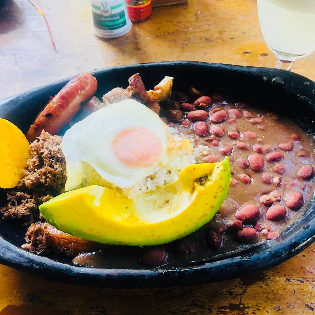 BANDEJA PAISA 3