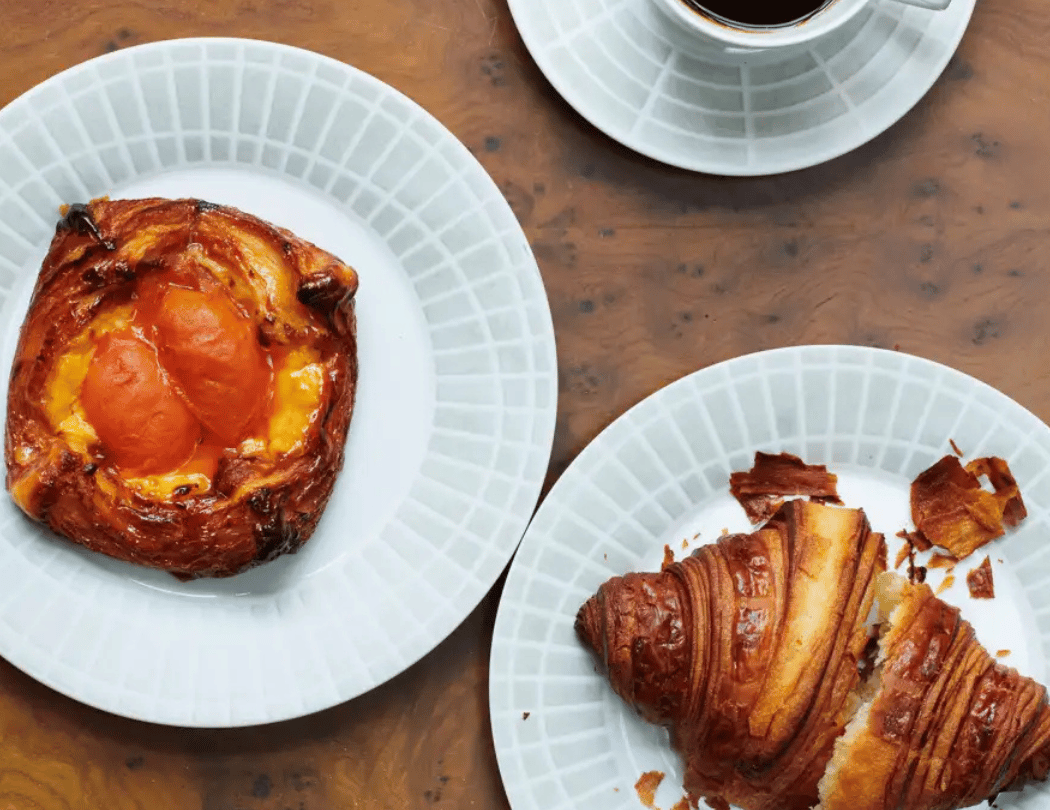 Neighbors Café and Wine Bar