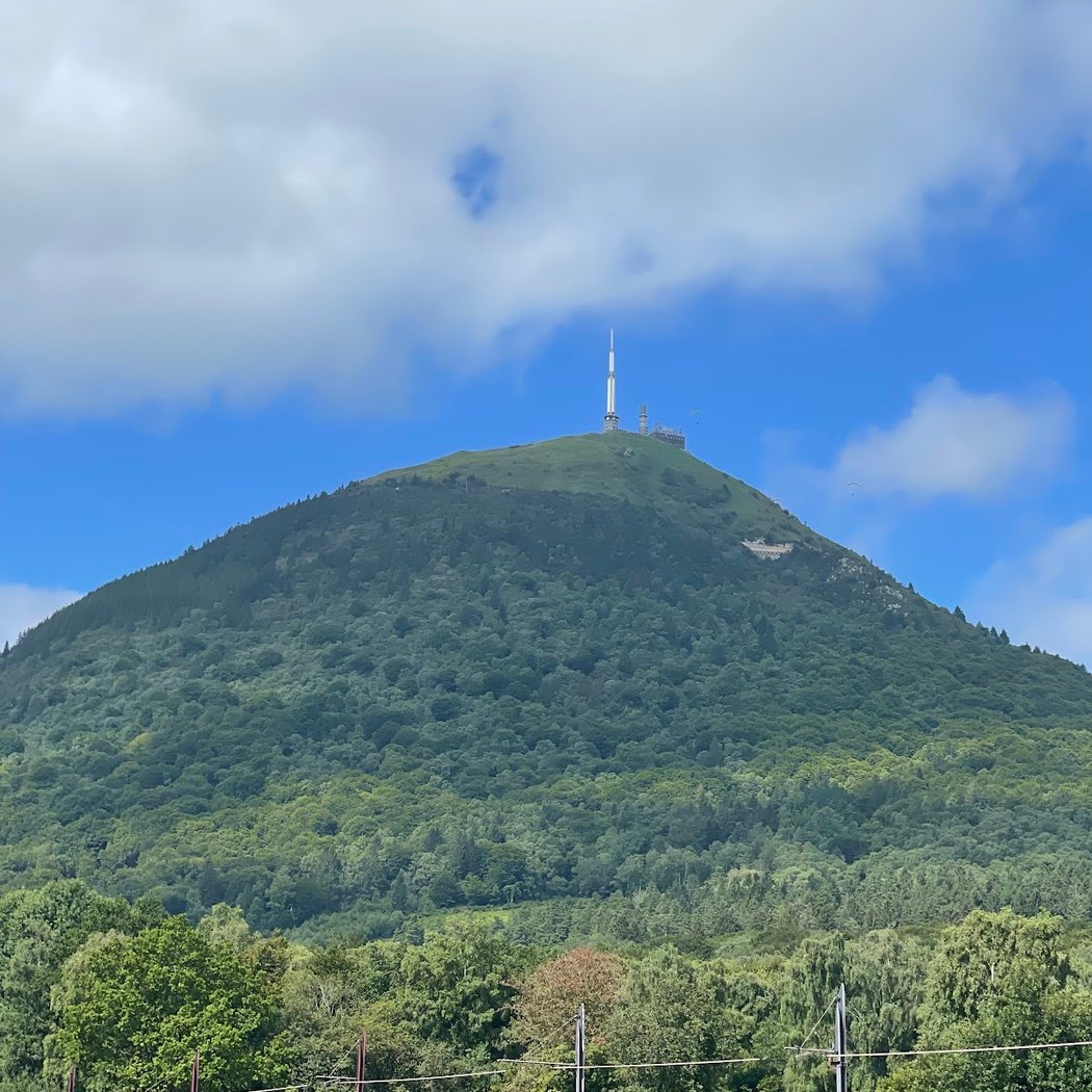 Puy de dome paragliding 2