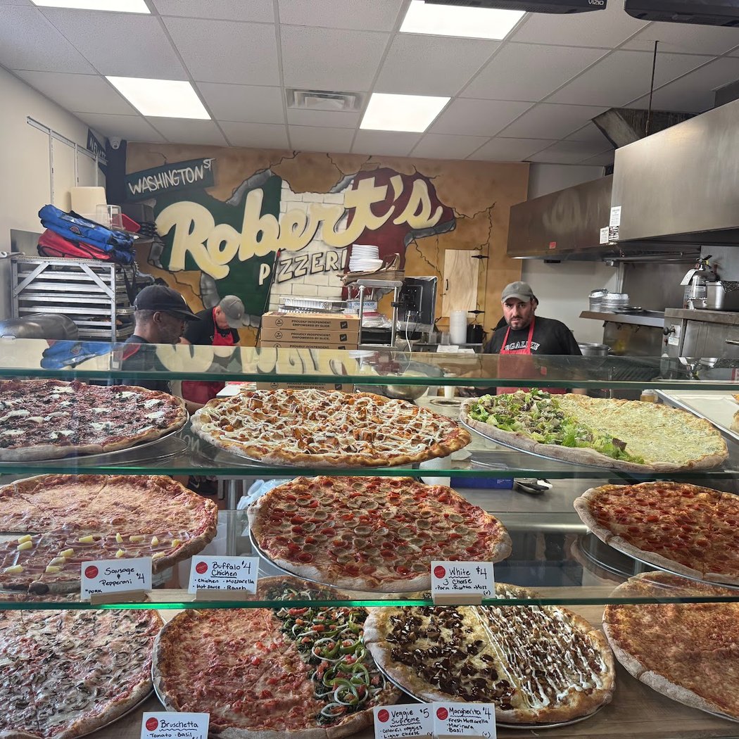 Robert's Pizzeria 2