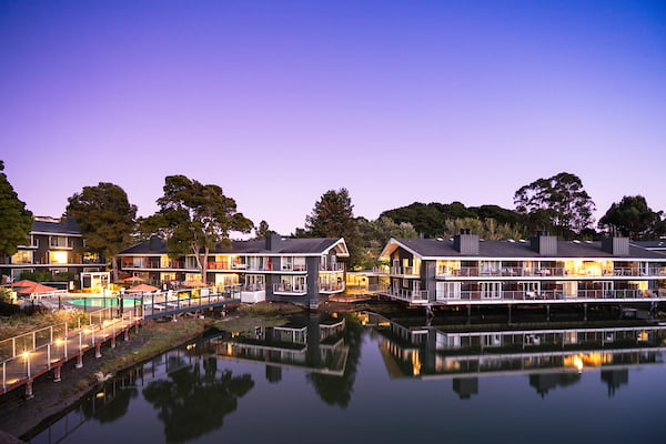 The Cove at Tiburon 1