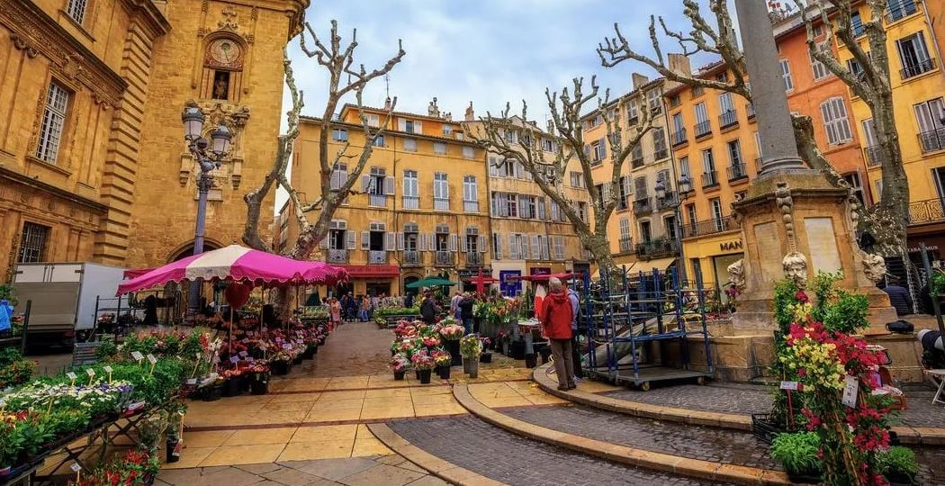 Le marché aux fleurs d'Aix-en-Provence 1