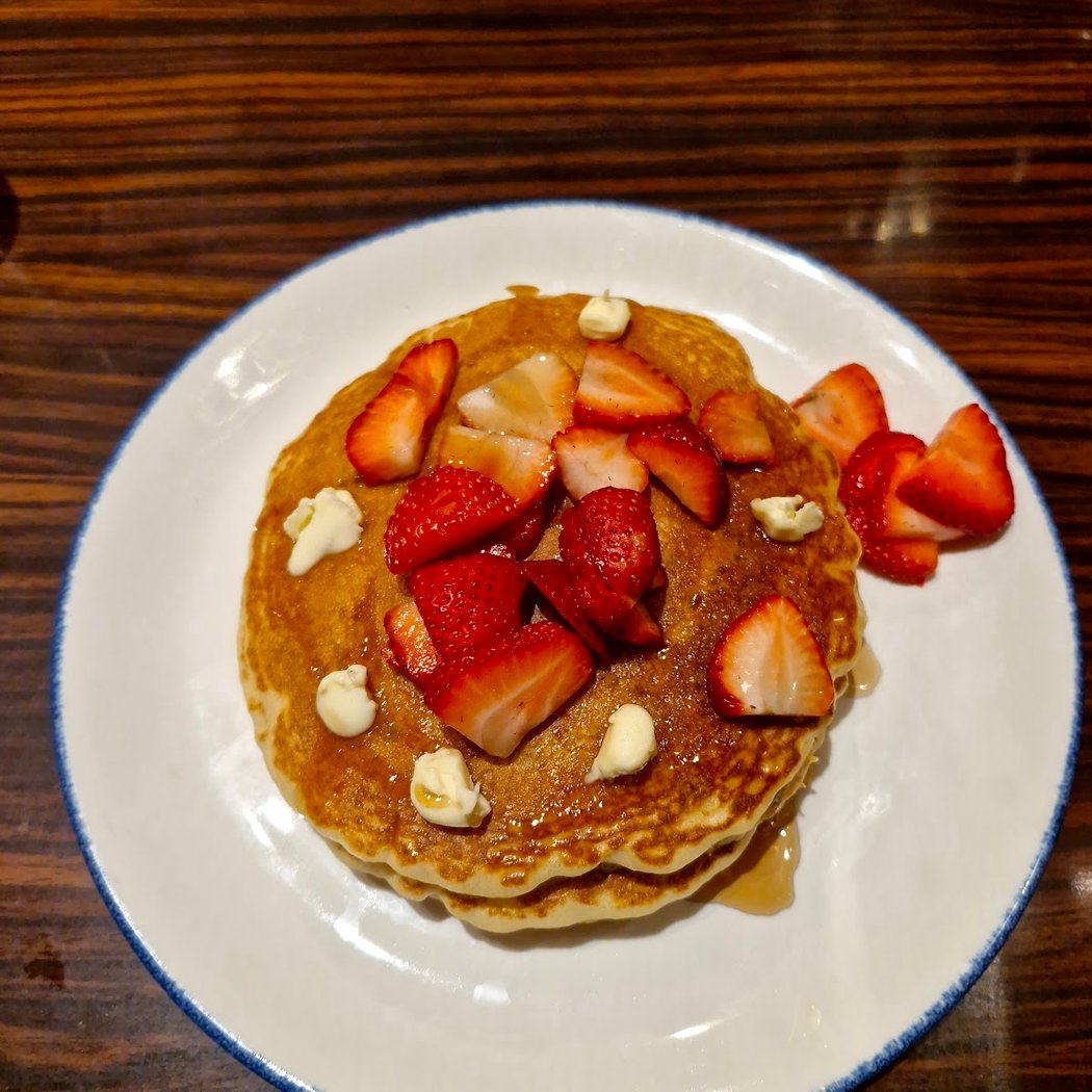 Manhattan Diner 3