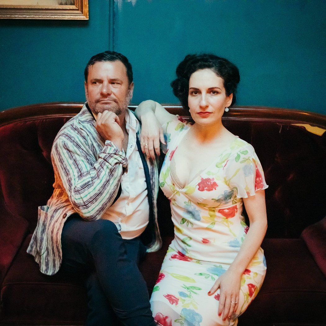 Hanna Rifkin and the Handsomes play at Driftwood 1