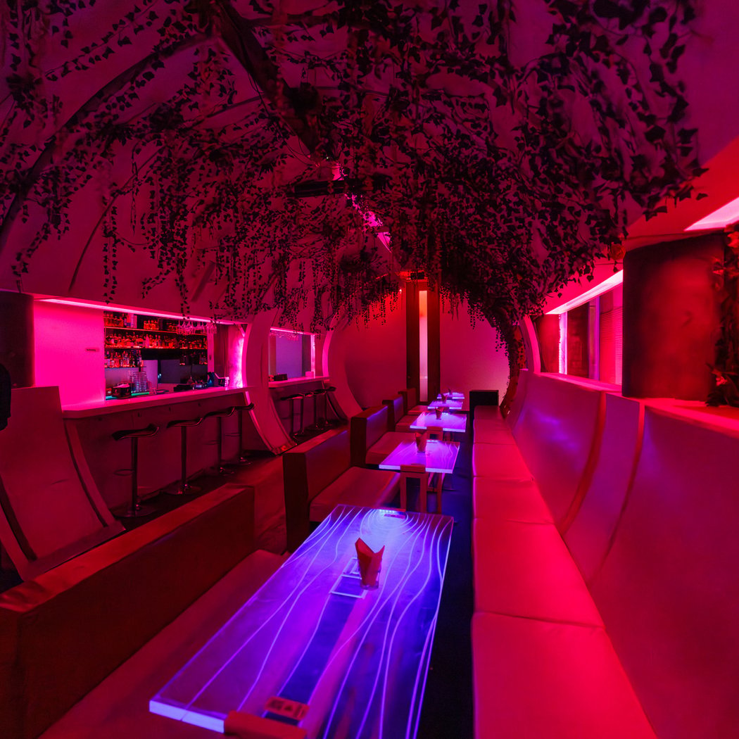 Maru Karaoke Lounge 1