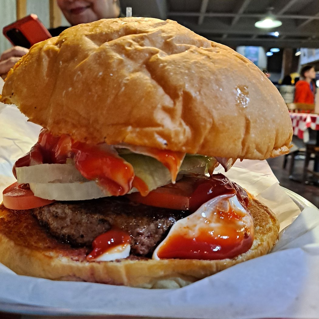 Fuddruckers 3