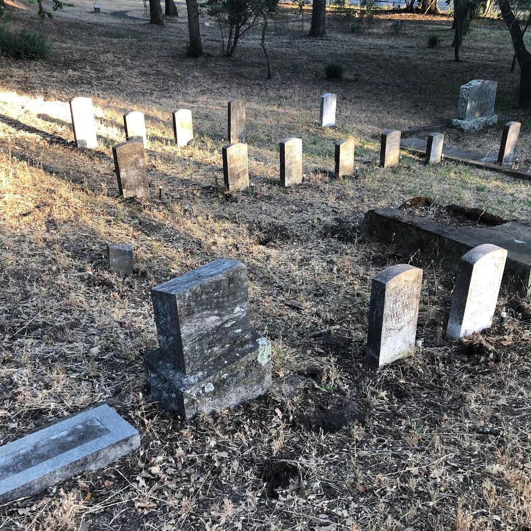Santa Rosa Rural Cemetery 4
