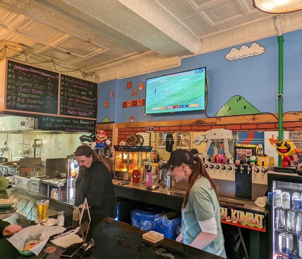 1UP Arcade & Pub 3
