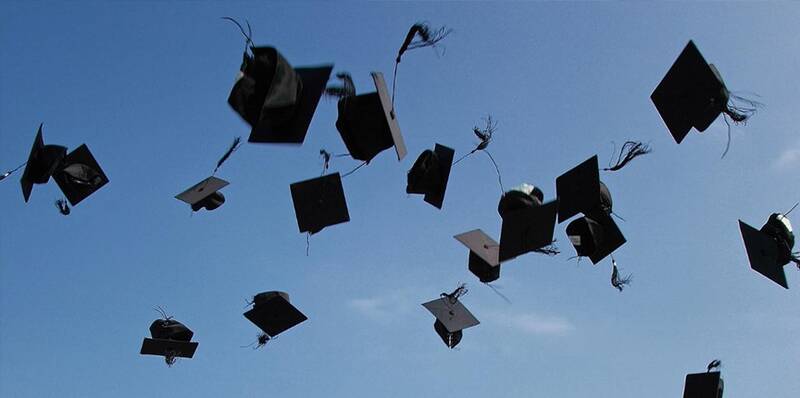 Oneg Shabbat: Honoring Our Graduating Seniors 1