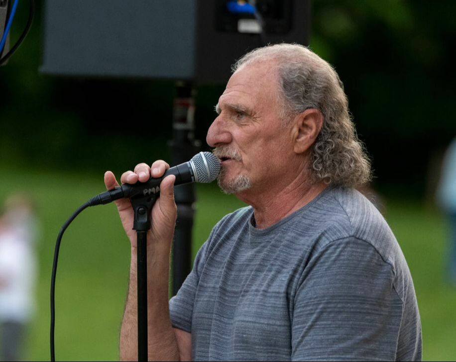 White's Road Park Concert Series: Mike Greer & Co.