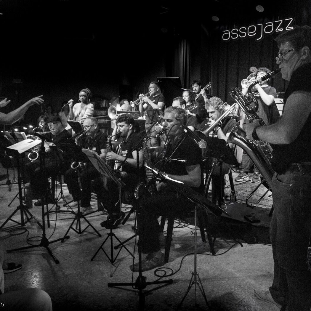 ASSEJAZZ BIG BAND: Let’s Swing! Concierto para Bailar 1