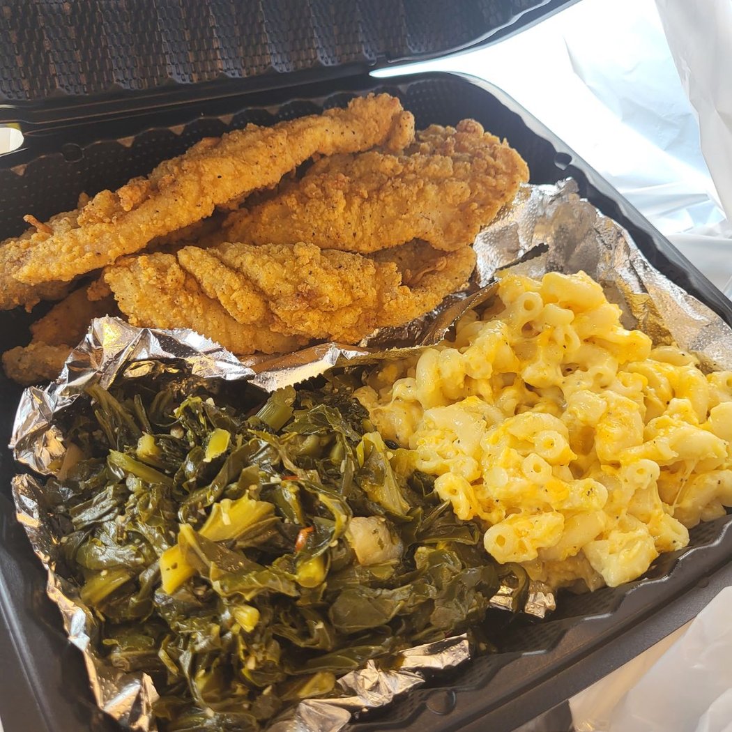 Courtside Seafood Restaurant 3