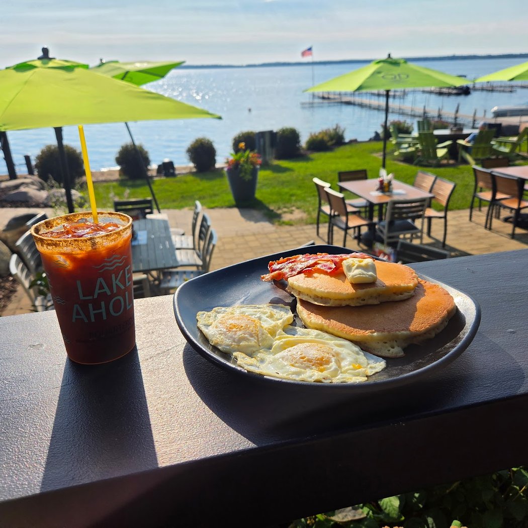 The Quarterdeck Grill 3