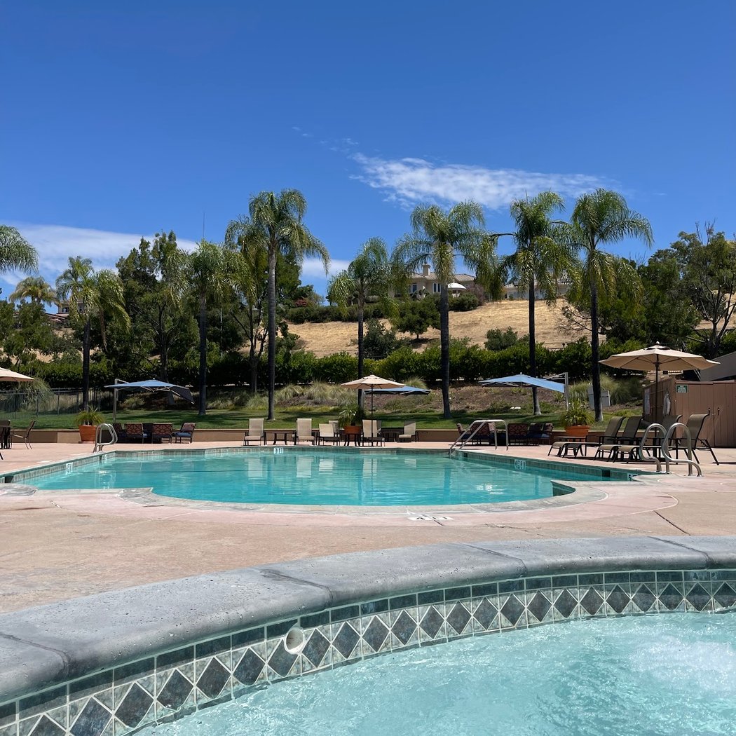 Silver Creek Country Club - Swimming Pool 3