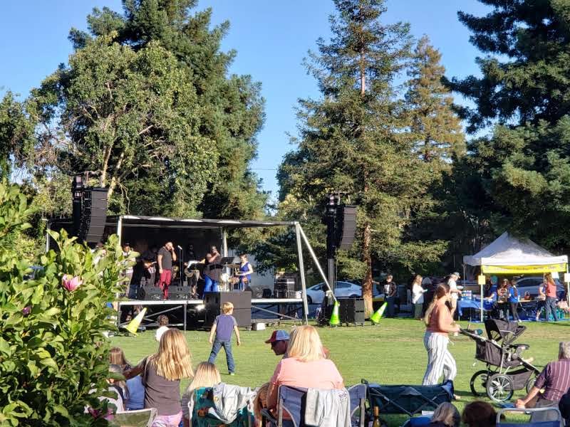 Redwood City Music in the Park 4