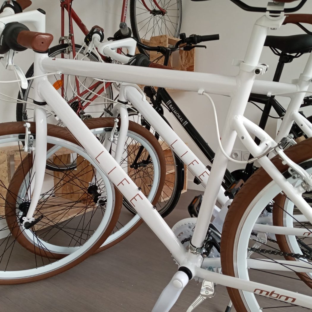 Le Vélo Sur La Piste 2