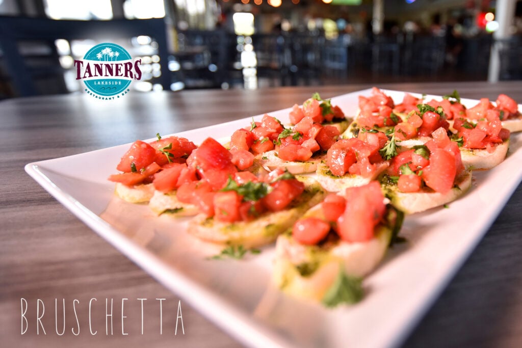 Tanners Lakeside Restaurant & Bar 2