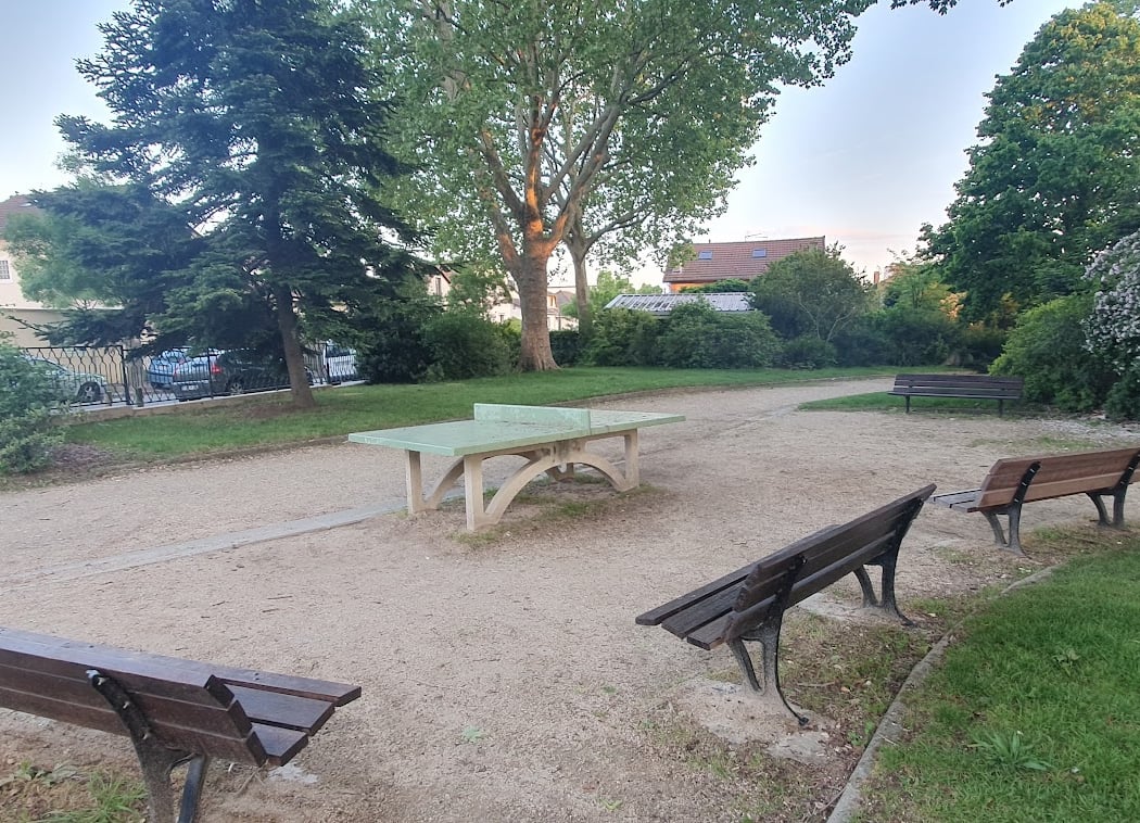Square Gambetta 2