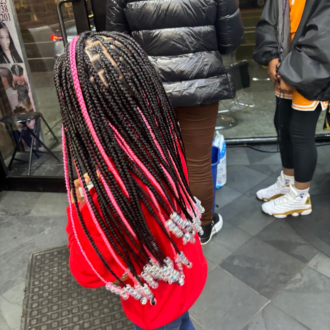 Favor Harlem African braiding salon (Ask for favor the braider) 3