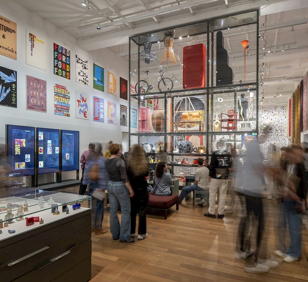 Guided tour of the ‘Swiss Design Collection’ exhibition