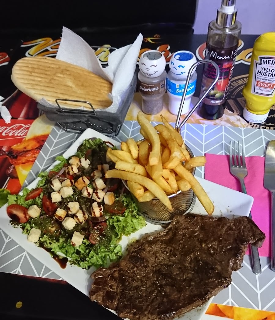 Burger Café 3