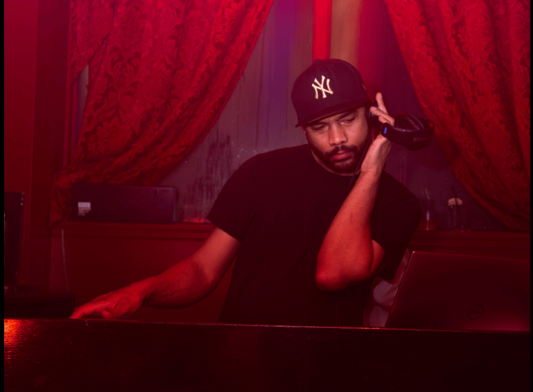 Lloyd the DJ 1