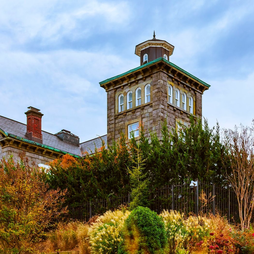 Steinway Mansion 1