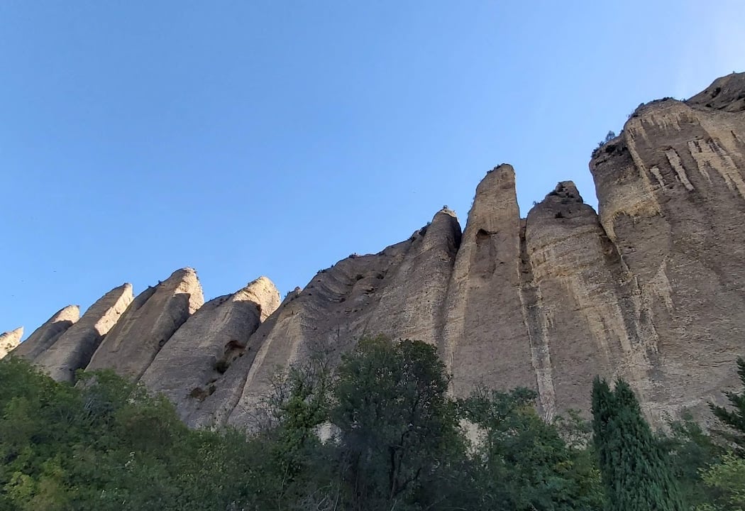 Les Mées 1