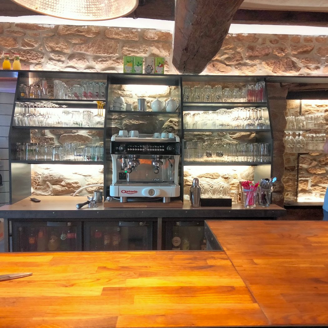 Le Guéguen's Bar 2