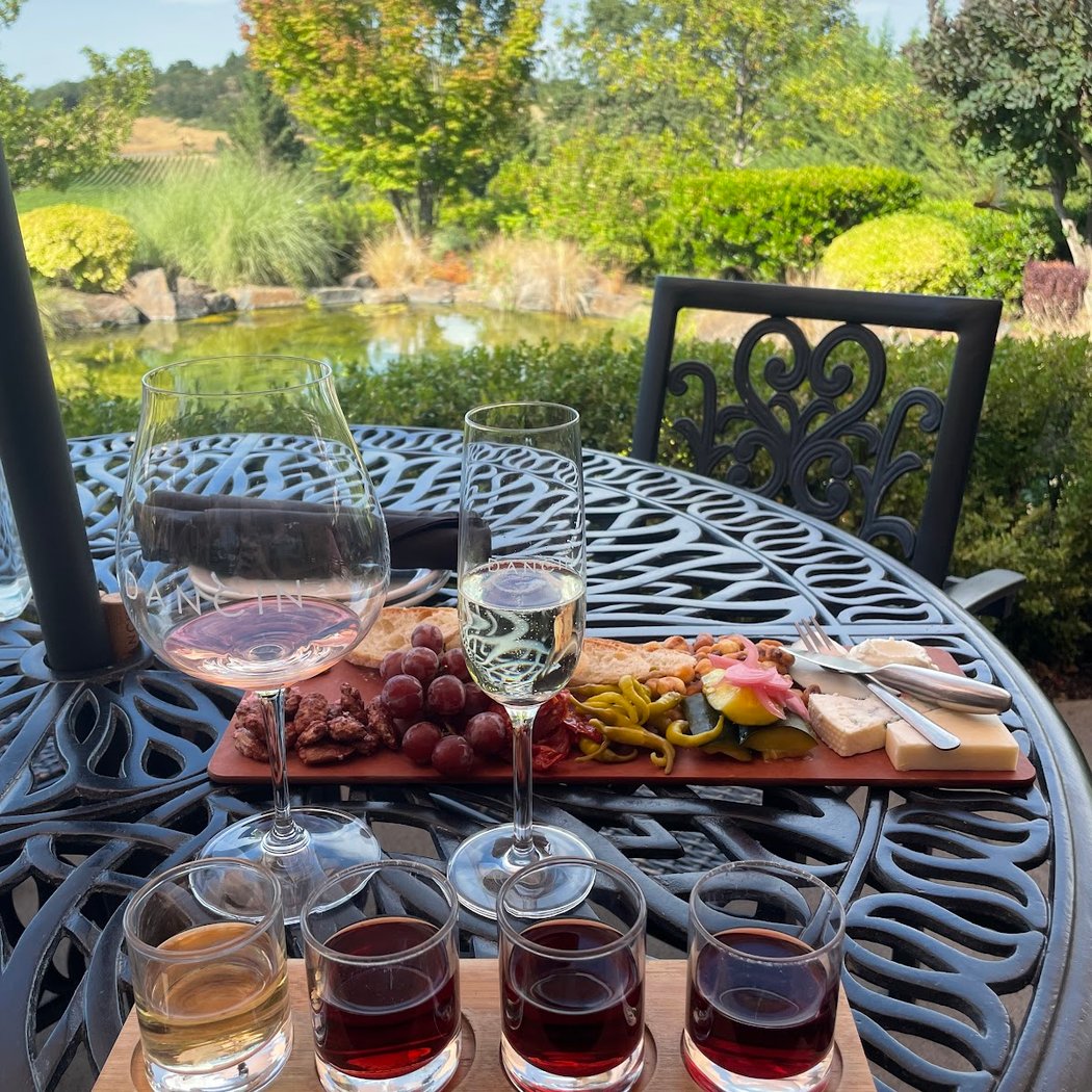 DANCIN Vineyards 1