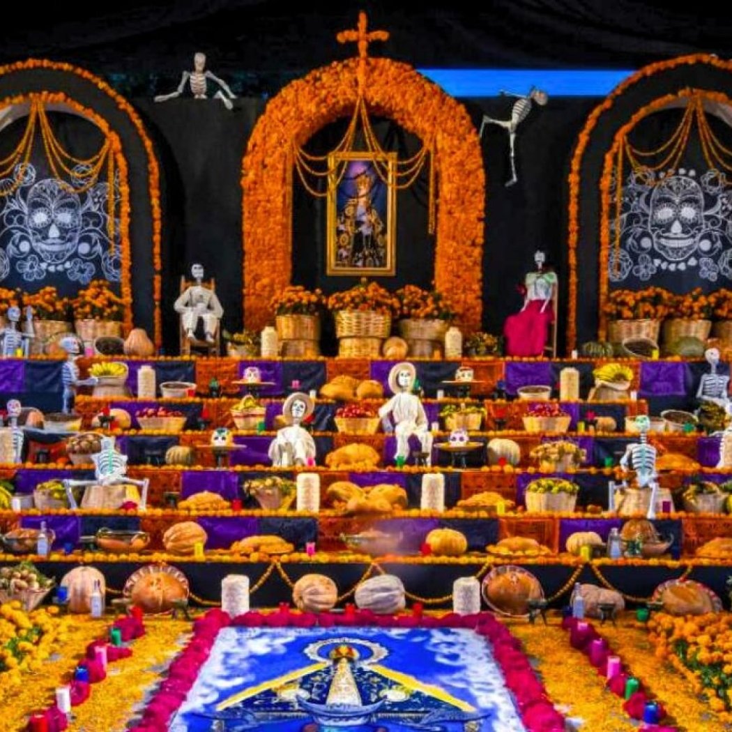 Fiesta de Reyes Dia de los Muertos -- La Experiencia