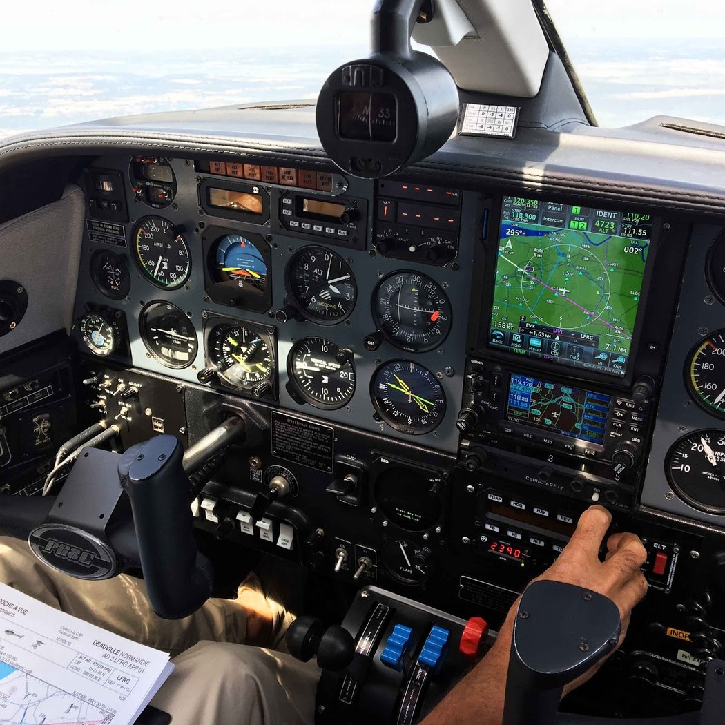 Firstflight - School Steering Avion 3