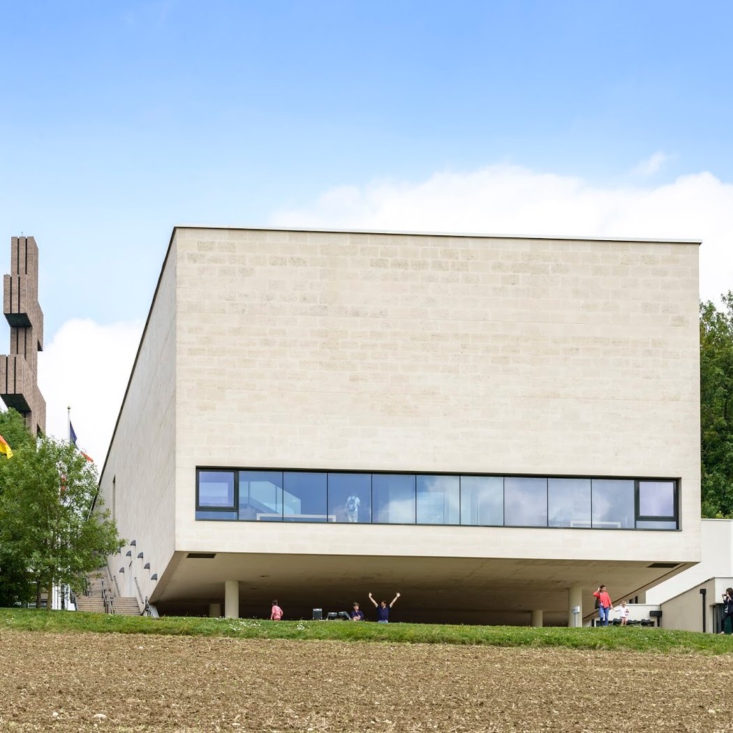 Mémorial Charles De Gaulle 2