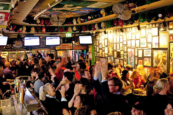 Greens Sports Bar 2